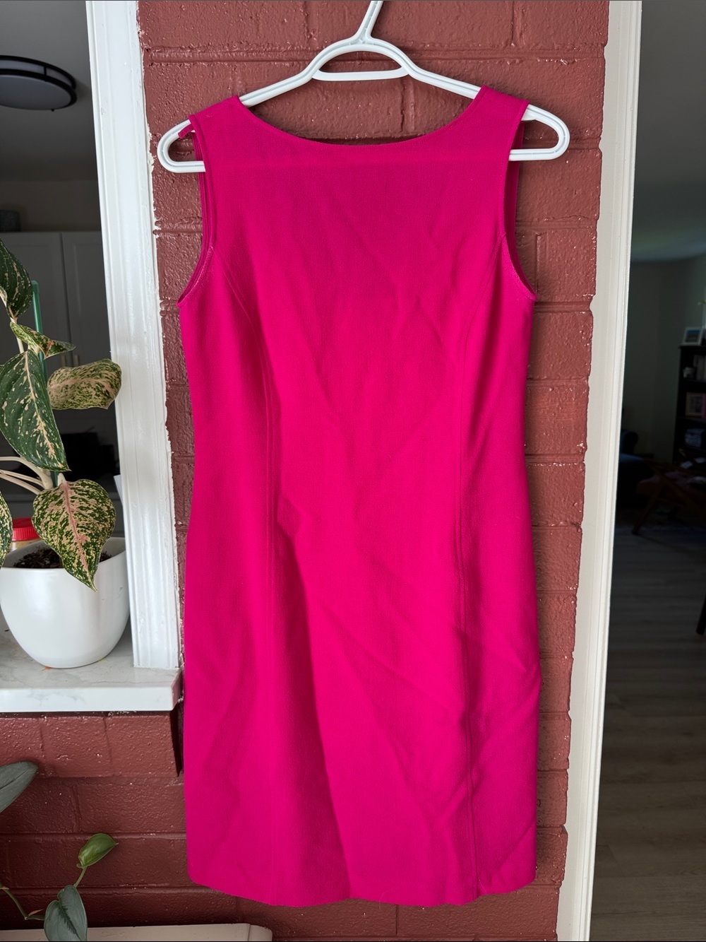 Armani Collezioni Vintage Sleeveless Fuchsia Sheath Midi Dress Size 8